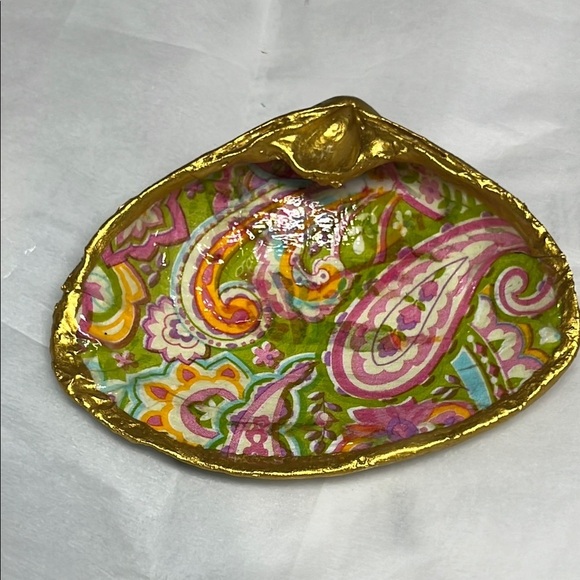 Hand Crafted Decoupage Paisley Trinket Shell Dish - Picture 1 of 8